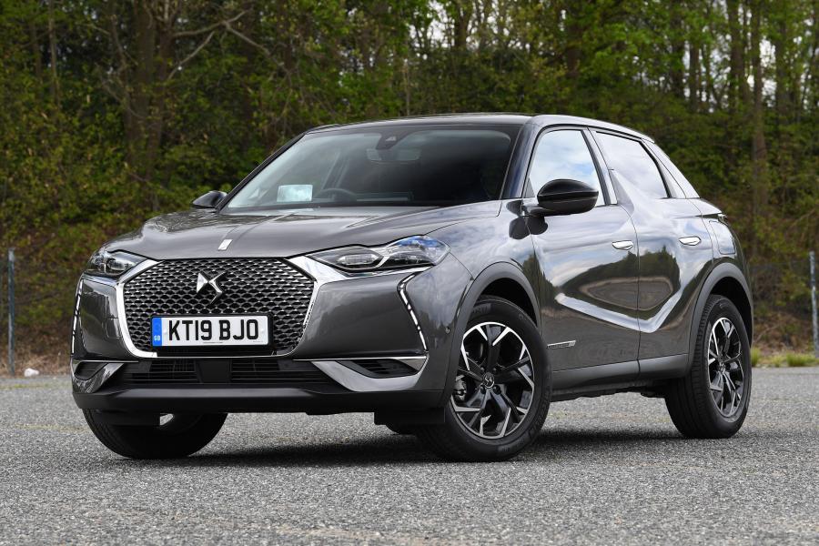  DS 3 Crossback Prestige 2019 года  (UK) (фото 11 из 20)